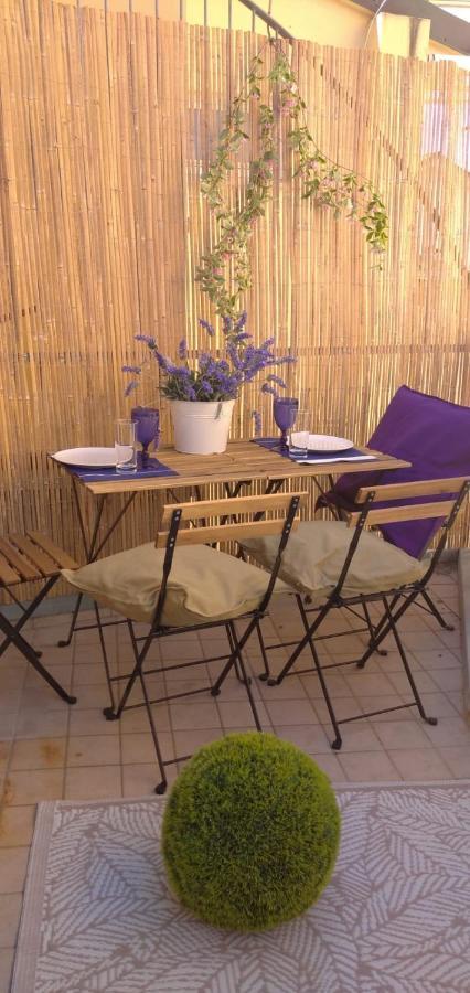 קאטוליקה Appartamenti Diffusi Di Villa Fiorita Con Accesso Alle Piscine Della Struttura Principale מראה חיצוני תמונה